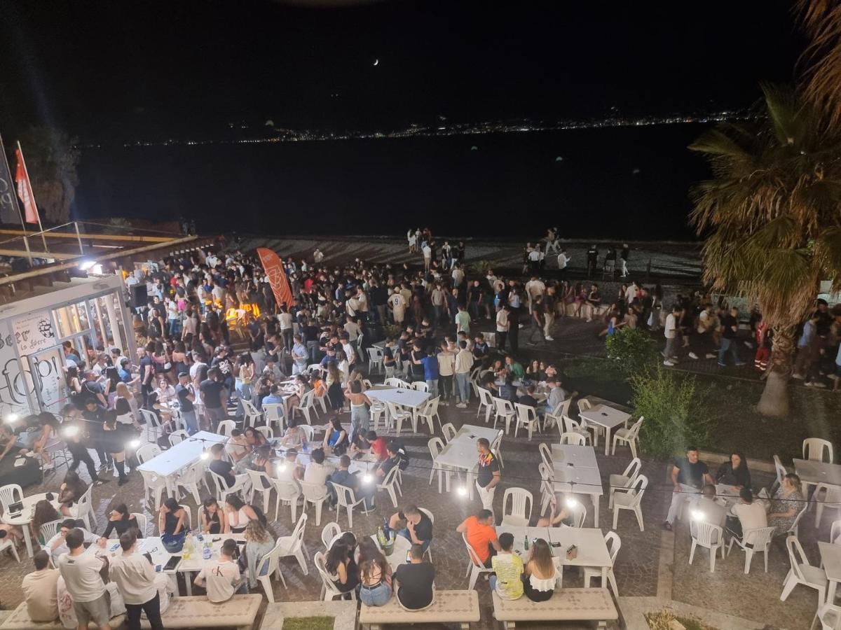 Apartament Loft Magna Grecia Reggio Calabria Centro Storico A 3 Minuti A Piedi Dal Mare Zewnętrze zdjęcie
