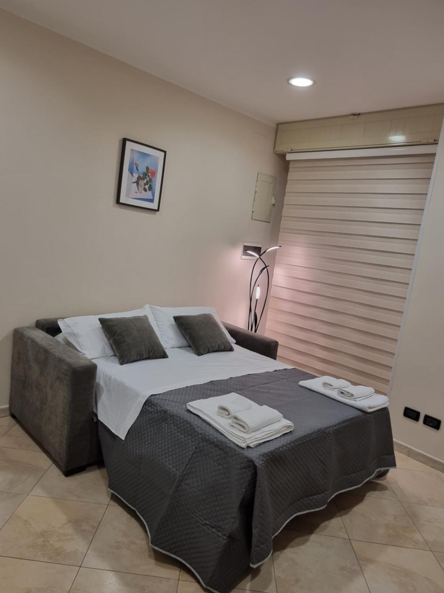 Apartament Loft Magna Grecia Reggio Calabria Centro Storico A 3 Minuti A Piedi Dal Mare Zewnętrze zdjęcie